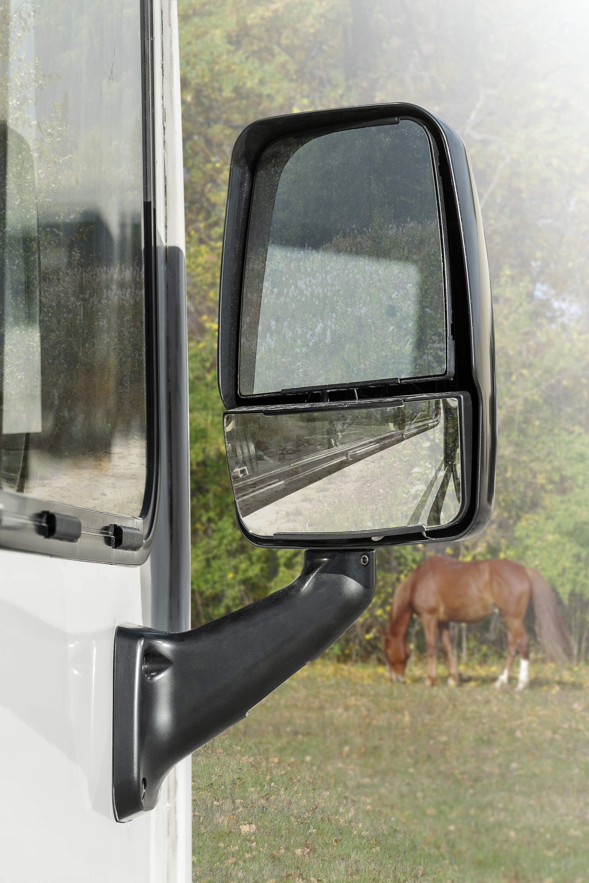 2026 Winnebago Voyage V3538BR photo 5